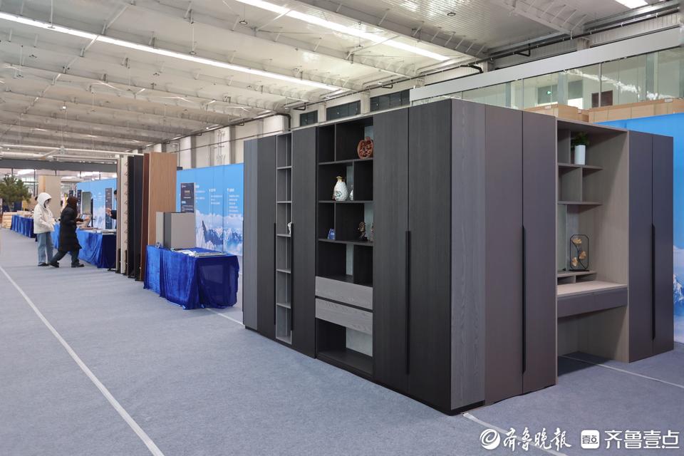 凯发K8一触即发机械设备和电气设备机器设备制造小型木材加工厂